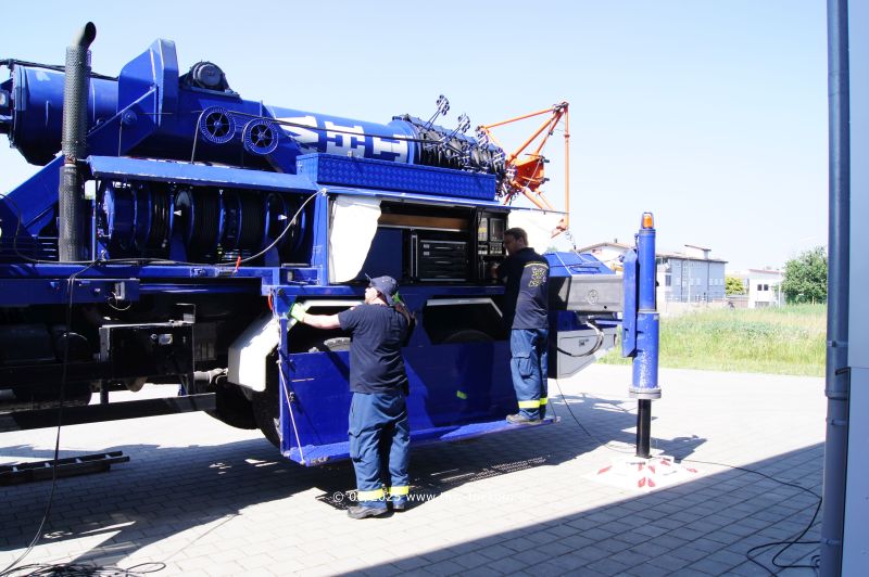 Ausfahren der St&uuml;tzen