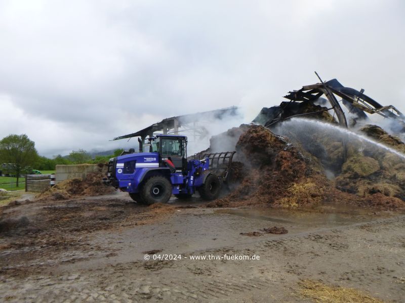 Radlader Ofterdingen bei der Arbeit