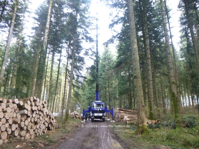 Mastanlage aufgebaut und in Betrieb