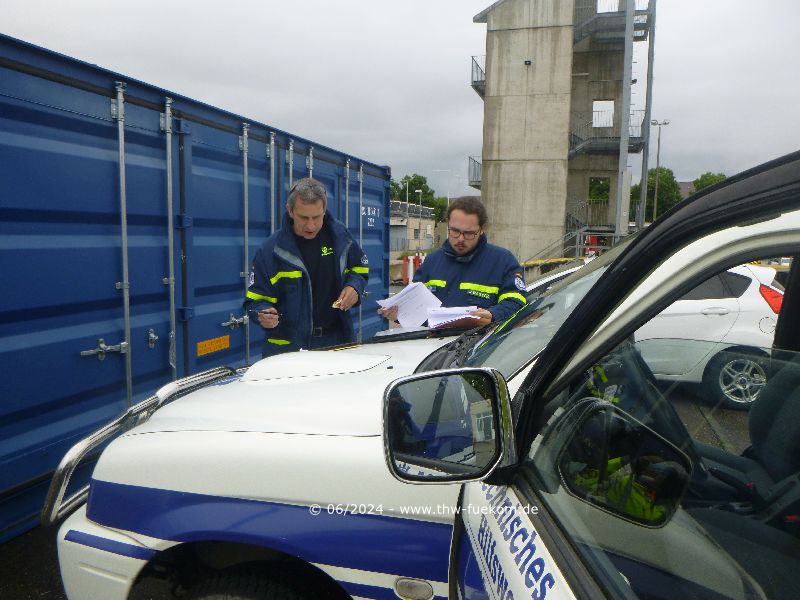 Überprüfung der Einsatzfahrzeuge Betriebs- und Verkehrssicherheit