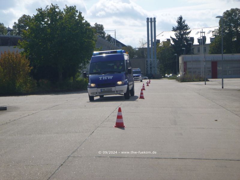 Kennenlernen der Einsatzfahrzeuge - Slalom