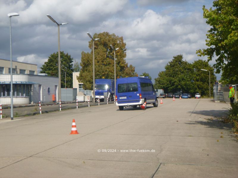 Kennenlernen der Einsatzfahrzeuge - Slalom